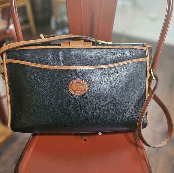 Dooney and Bourke Essex briefcase messenge… - Picture 2 of 6